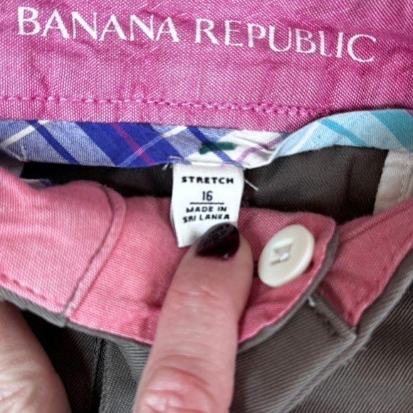 Banana Republic Grey Shorts GUC Size 16 womens - Picture 4 of 4